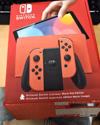 Nintendo switch OLED Mario Red edition