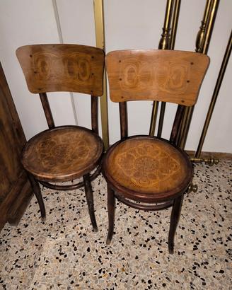 sedie antiche decorate