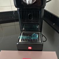 Macchina caffè Illy X3 – Nuova senza scatola