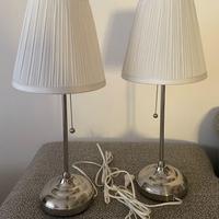 Abat-jour IKEA, altezza 57 cm.