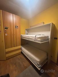 Mobile letto a parete a scomparsa