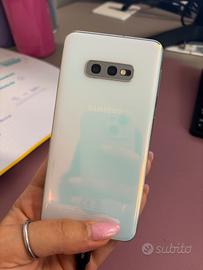 Samsung s10e