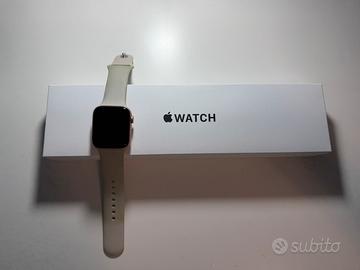 Apple Watch SE 44 MM Gold Aluminum Case