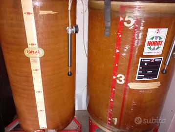 Recipienti vino in vetroresina  da 500 litri e 300