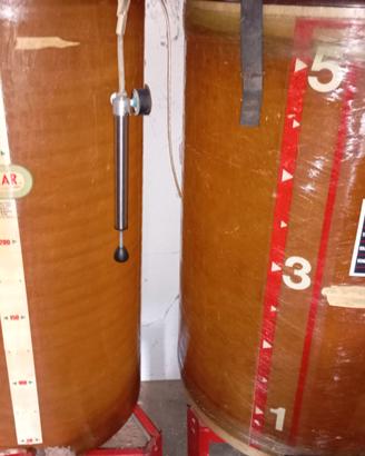 Recipienti vino in vetroresina  da 500 litri e 300