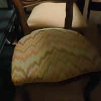 Sedie in noce di inizio 800