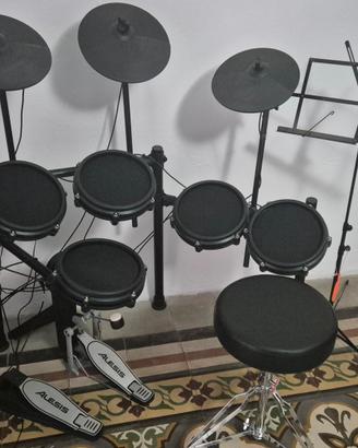 Batteria Alesis Nitro Mesh completa + kit extra 