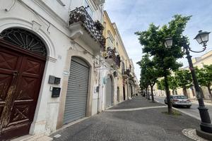 NEGOZIO A CERIGNOLA