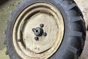 Ruote con bloccaggio per motozappa