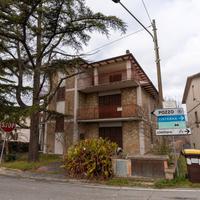Villa plurifamiliare via della Repubblica, Pozzo