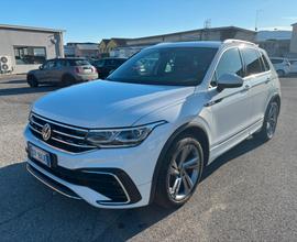 Volkswagen Tiguan 2.0 TDI 150 CV SCR DSG R-Line