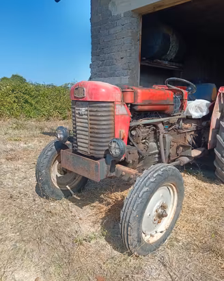 trattore agricolo