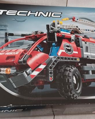 Lego Technic 42068 Airport rescue 
