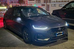 Ford Focus St-Line Hybrid 2024