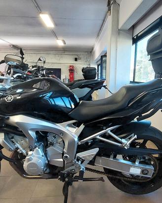 Yamaha FZ6