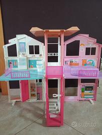 Casa di Barbie Malibú 3 piani con ascensore usata