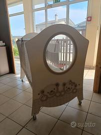 Lettino pannellato con tessile