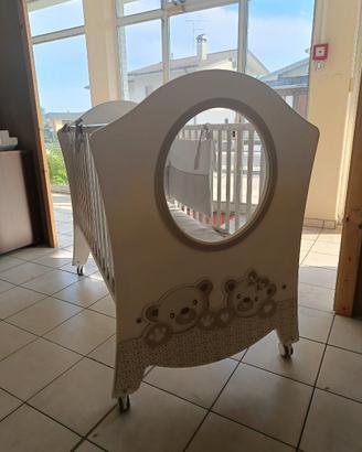 Lettino pannellato con tessile