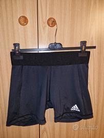 Pantaloncini adidas outlet pallavolo