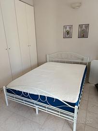 Letto matrimoniale piazza e mezzo nuovo 230
