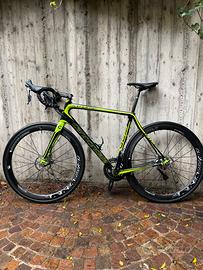 Bici da corsa cannondale synapse