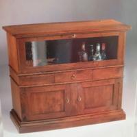 Credenza con ribalta