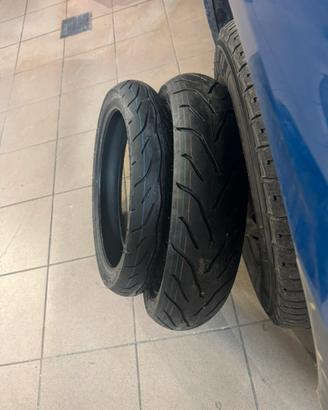 Gomme moto