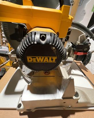 Troncatrice Dewalt 