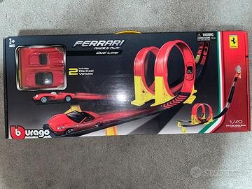 Bburago Ferrari Dual Loop 1/43 pari al nuovo