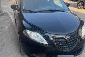 Lancia Y