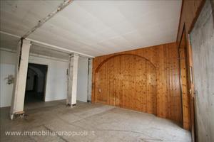 FO33 - Sinalunga in zona centrale negozio