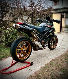Ducati Hypermotard 1100