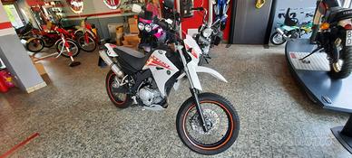 Yamaha XT125X