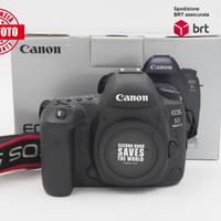 Canon EOS 5D Mark IV