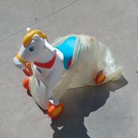 cavallo a dondolo chicco