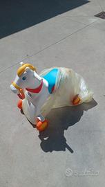 cavallo a dondolo chicco