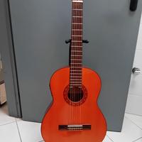 Chitarra classica Marina Mark-12 elettrificata