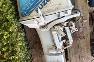 Motore suzuky 25 cv 2 tempi