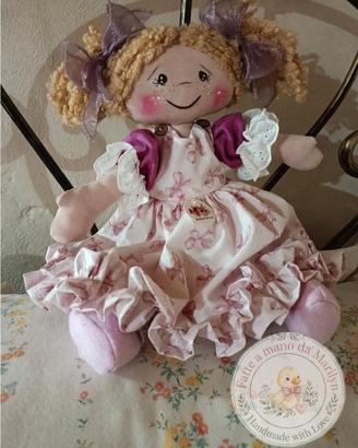 Lilly - bambola di stoffa 