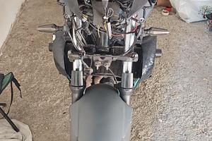 kawasaki z750 2006 da sistemare 