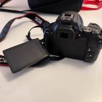 Reflex Canon 250D Kit + Obiettivo Ritratti Yongnuo