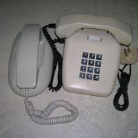 N^ 2 telefoni fissi anni 80/90 funzionanti