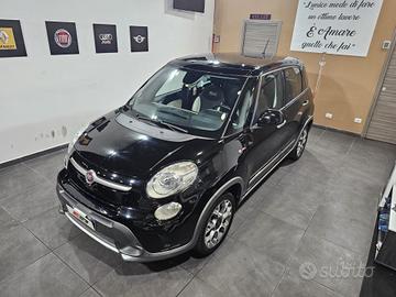 500L 1.3 MTJ 95cv Trekking Automatica Panoramica