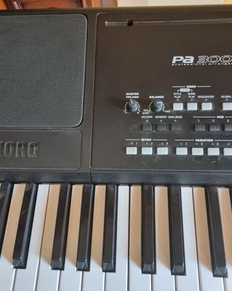 Korg Pa 300