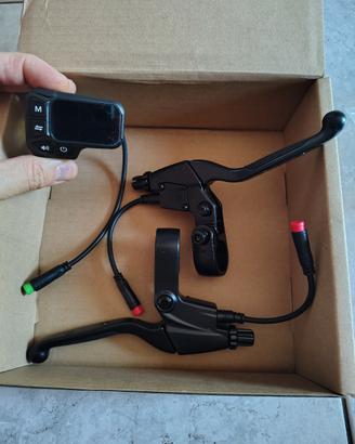display per biciclette elettriche 