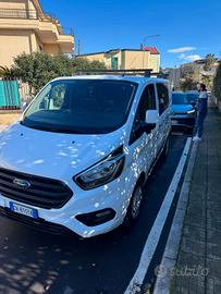 Ford Transit Custom 6posti Autocarro