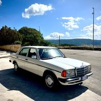 Mercedes 200 w 123