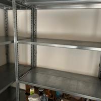 Scaffalatura zincata ad incastro