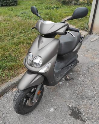 scooter Yamaha 50 cc 2012 4T