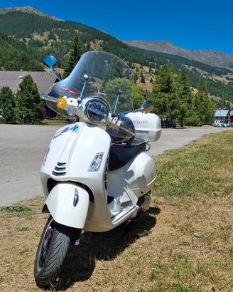 Vespa GTS 300 2022